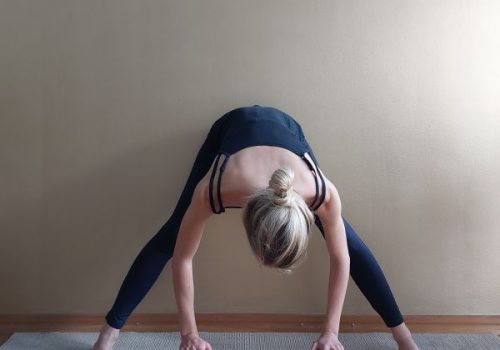Joga_predklon